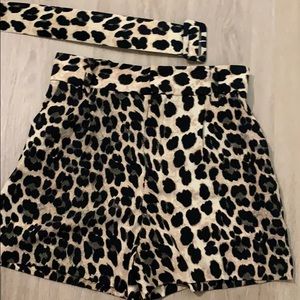 Zara high waisted animal print shorts w/ belt. NEW